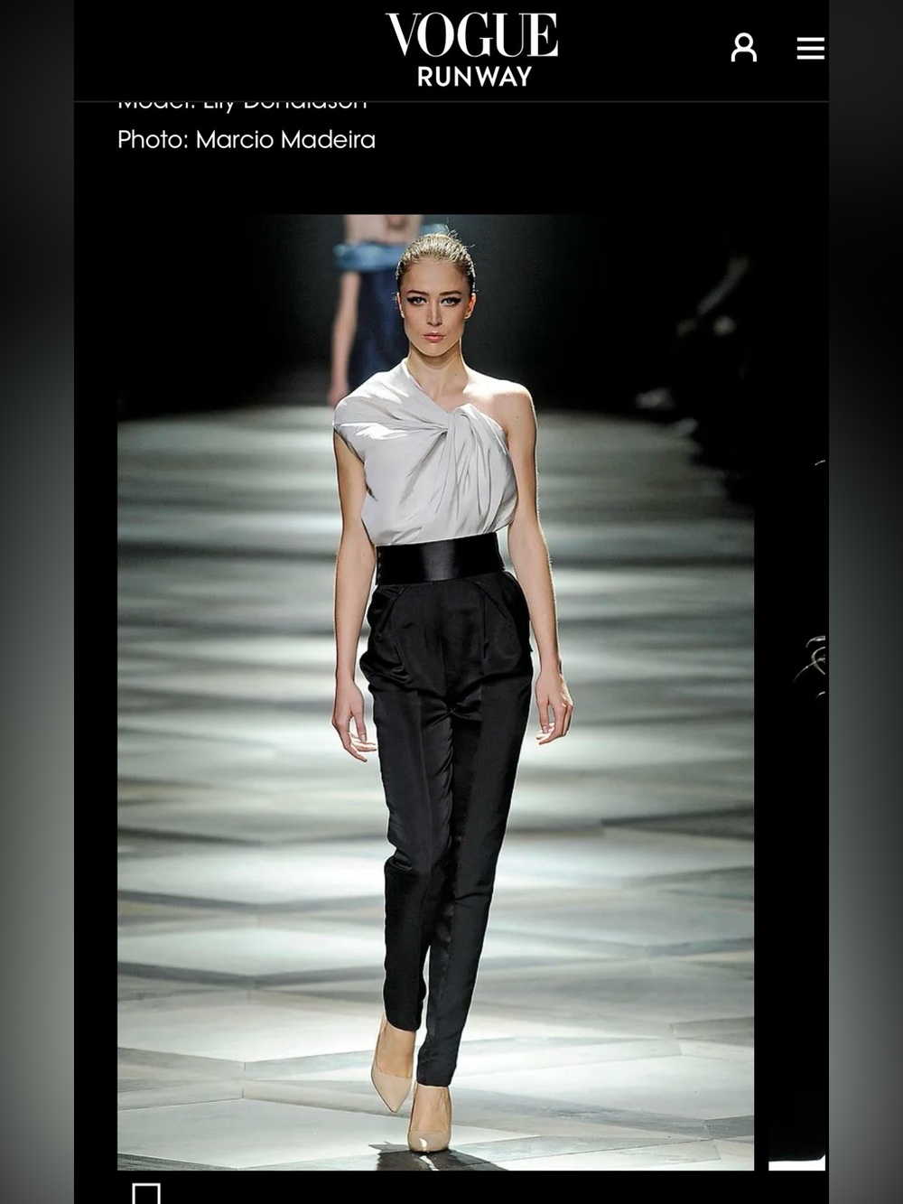 Stunning Lanvin Éte 2009 Silk One Shoulder Draped Runway Top Blouse FR40
